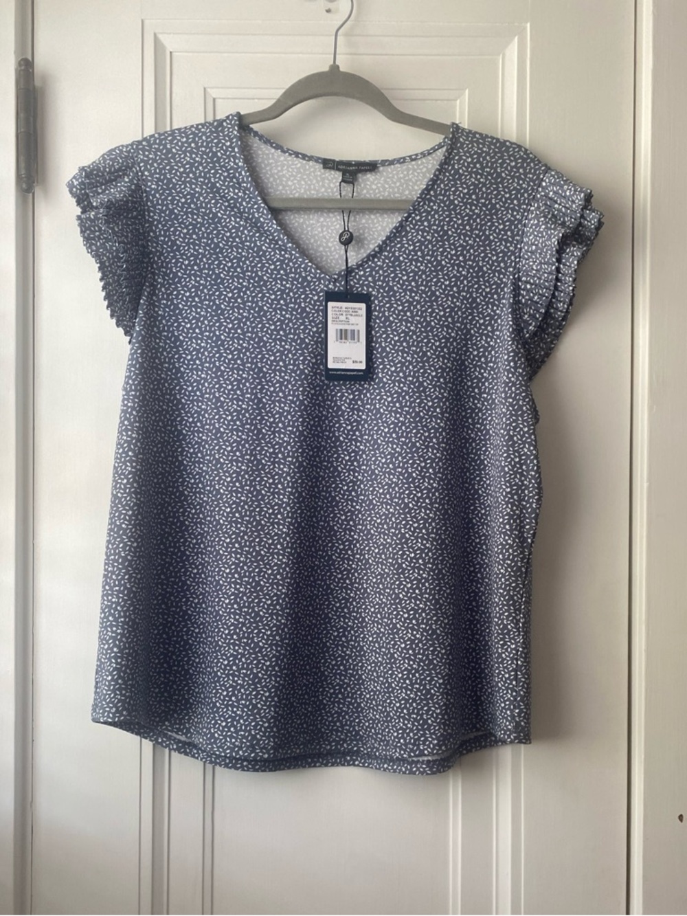 Adrianna Papell gray blue top blouse white print ruffle sleeve XL NWT